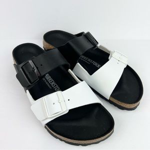 Birkenstock Arizona Split in Black and White